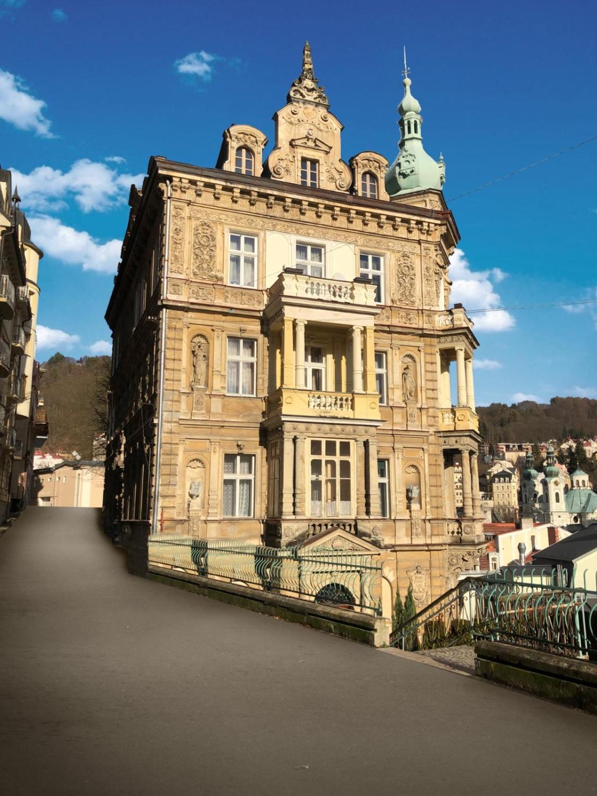 Sunny City - Apartment In Spa Zone With Private Garage Karlovy Vary Bagian luar foto